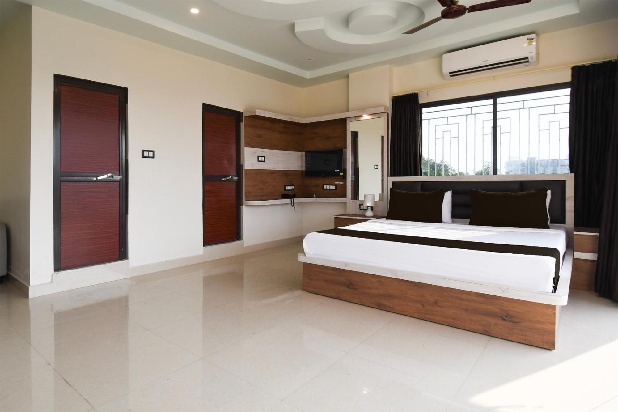 Hotel O Nilmadhab International Тарапит Екстериор снимка