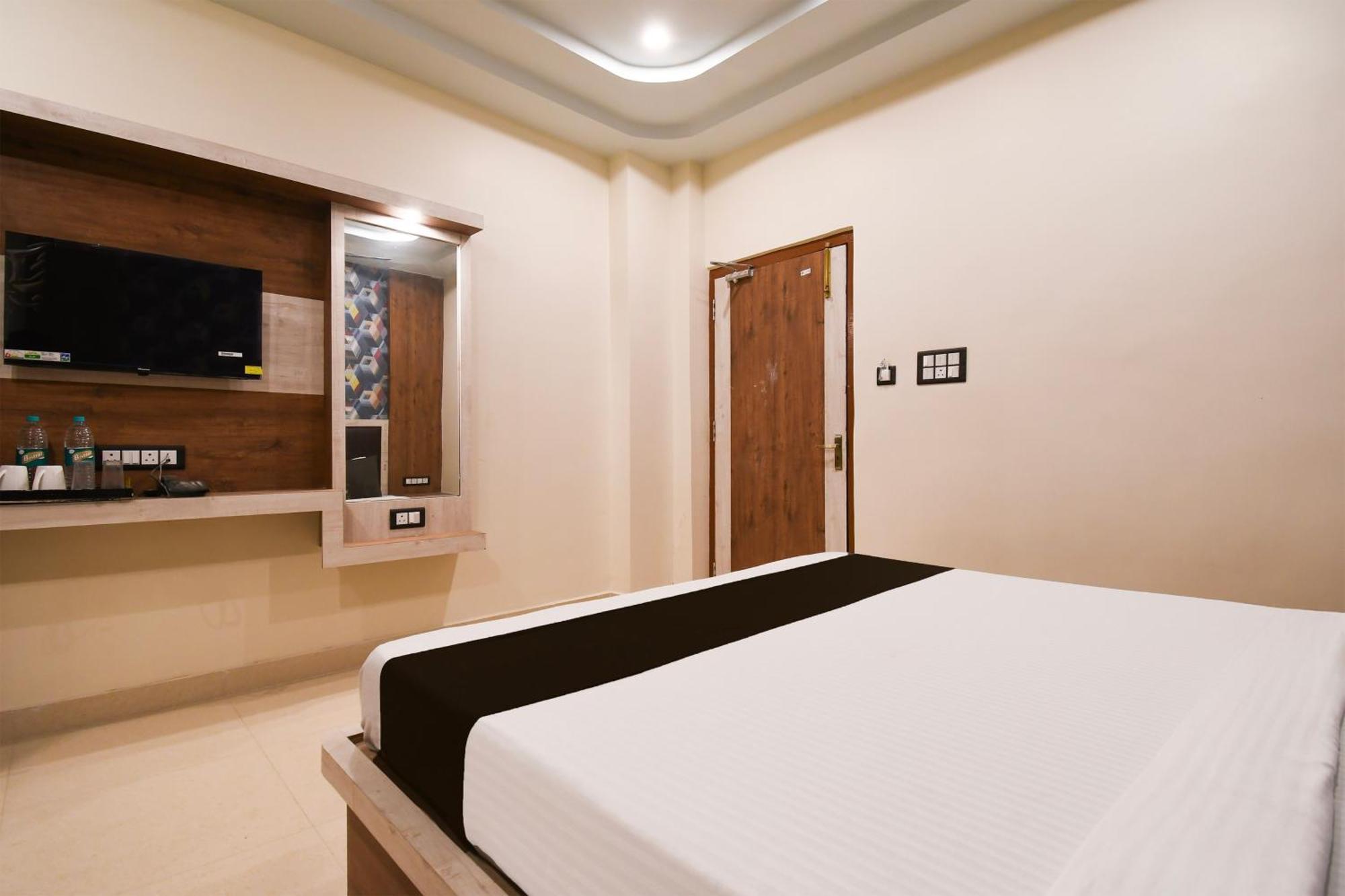 Hotel O Nilmadhab International Тарапит Екстериор снимка
